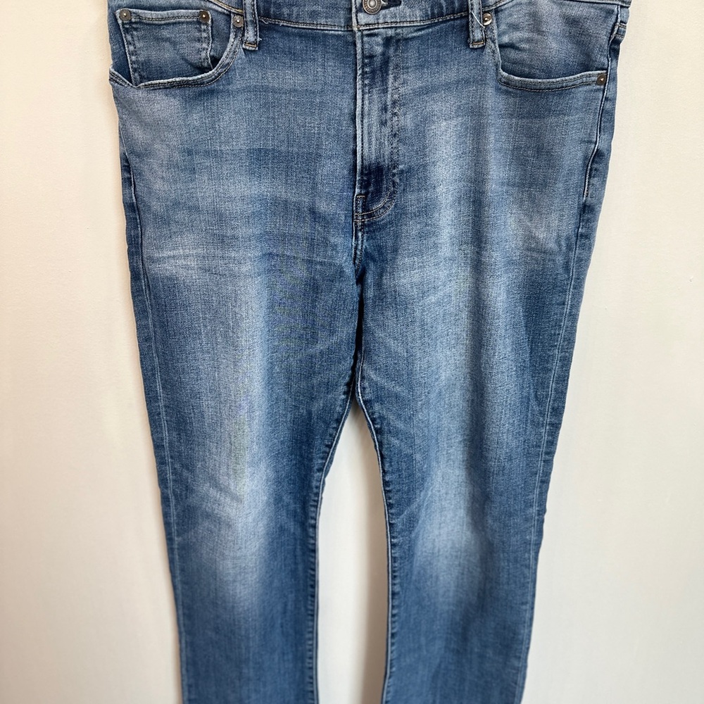 Lucky Brand Men's 363 Vintage Straight Jeans